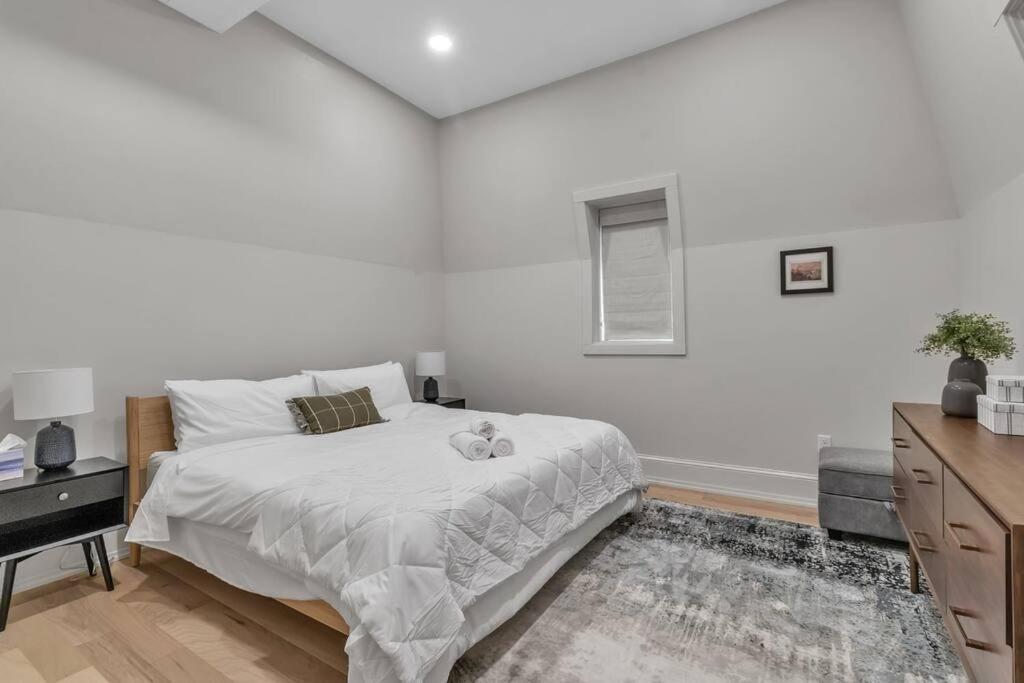 شقة Carriage House Loft - King Bed And Garage Parking بوفالو المظهر الخارجي الصورة